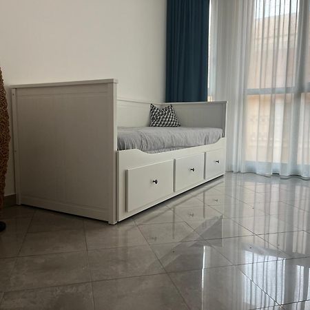 Studio 60 Holiday غالاتينا المظهر الخارجي الصورة